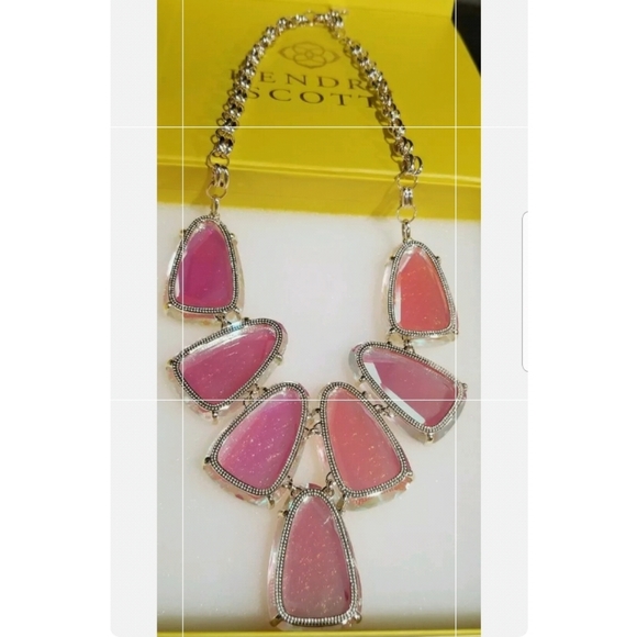 IRIDESCENT DICHROIC FOIL HARLOW NECKLACE GOLD TX - Picture 11 of 11